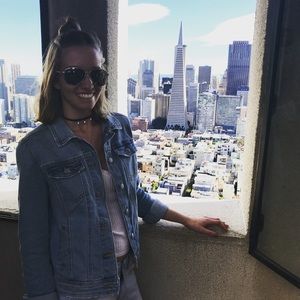 Meet your Posher, Laura